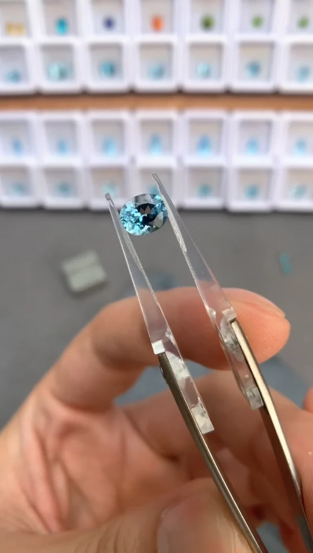 未镶嵌裸石定制海蓝宝石0.94ct 圣玛 01070