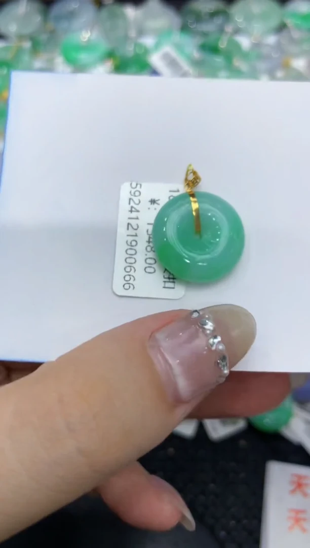 【闪购商品】翡翠颈饰18K金镶嵌222222222