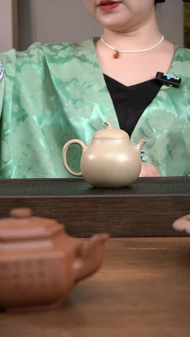 茶壶紫砂本绿茄瓜     180CC