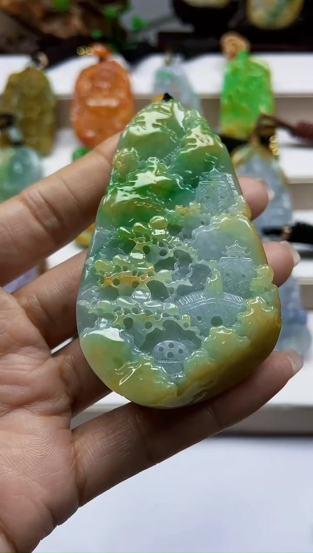 颈饰未镶嵌翡翠翡翠A货