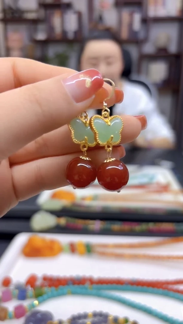 【闪购商品】玛瑙/玉髓耳坠14K金镶嵌E540