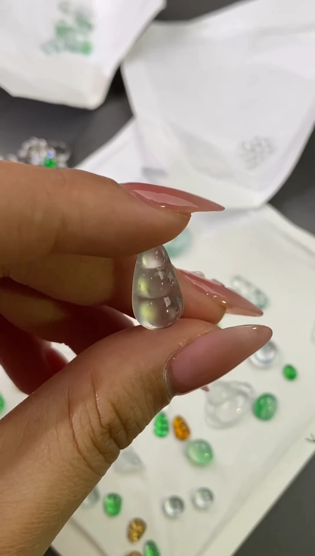 未镶嵌裸石翡翠木那雪花棉豆子