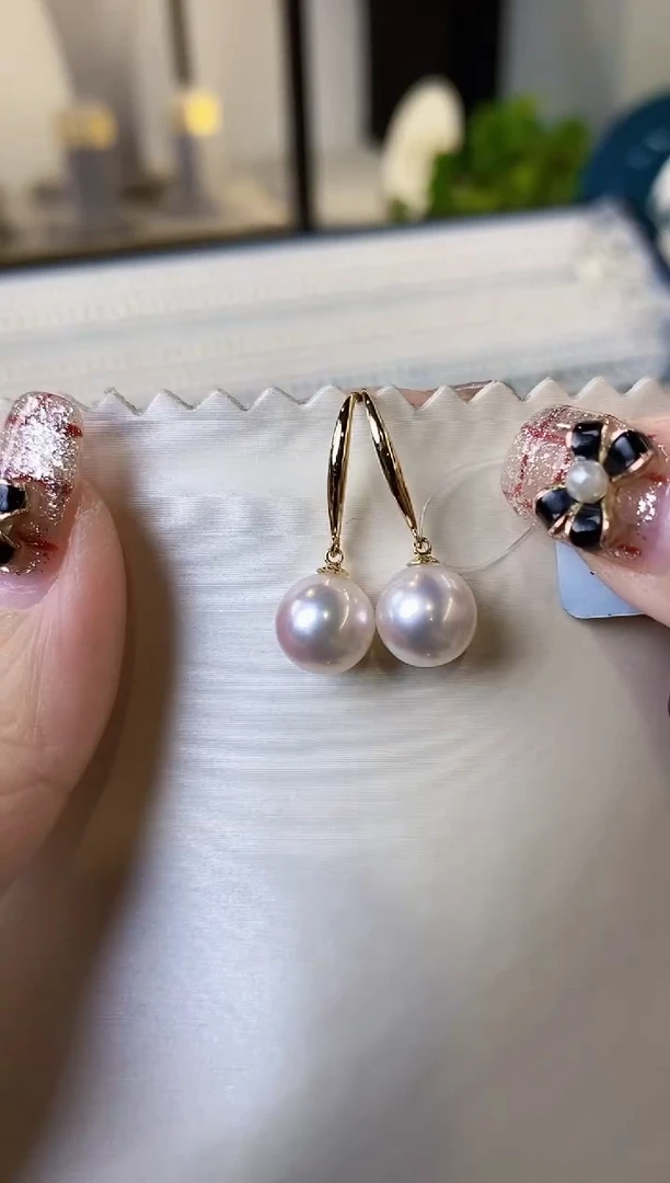 【闪购商品】海水珍珠耳饰18K金镶嵌8.5-9Akoya海水珍珠耳饰