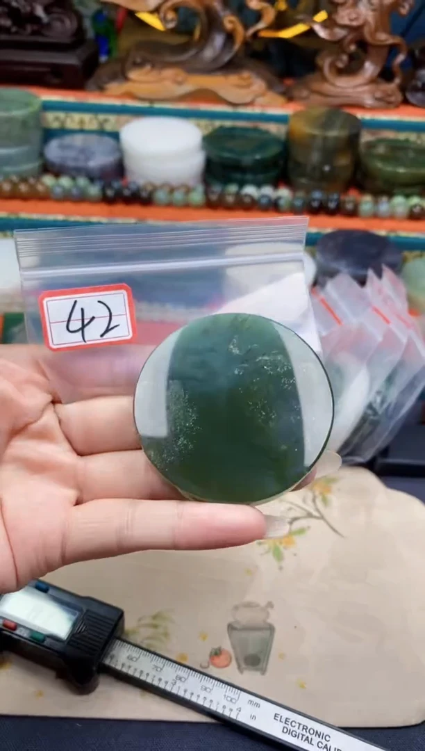 和田玉未镶嵌颈饰和田玉