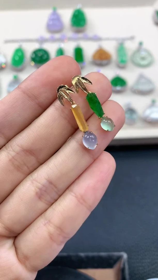 【闪购商品】翡翠耳饰18K金镶嵌D22