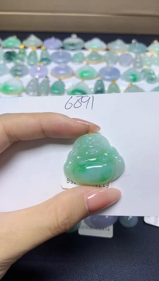 翡翠18K金镶嵌颈饰天然自然緬甸A貨翡翠