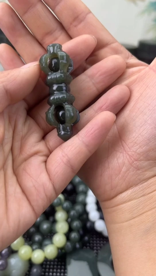 未镶嵌和田玉珠宝半成品挂件