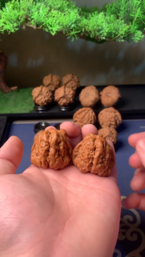 【闪购商品】文玩核桃吊坠40蛤蟆头