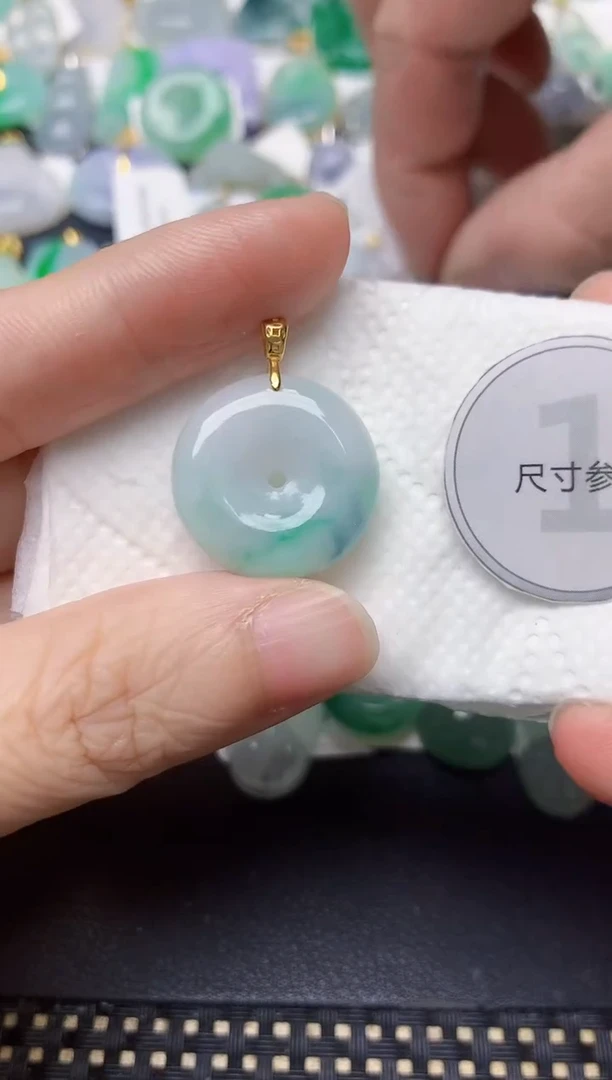 颈饰未镶嵌翡翠天然缅甸A货翡翠