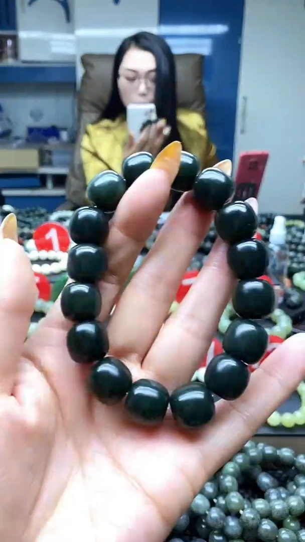 未镶嵌手串和田玉且末蓝14有包容