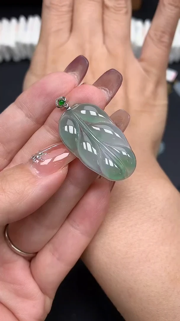 翡翠18K金镶嵌吊坠(不含链)MS190423