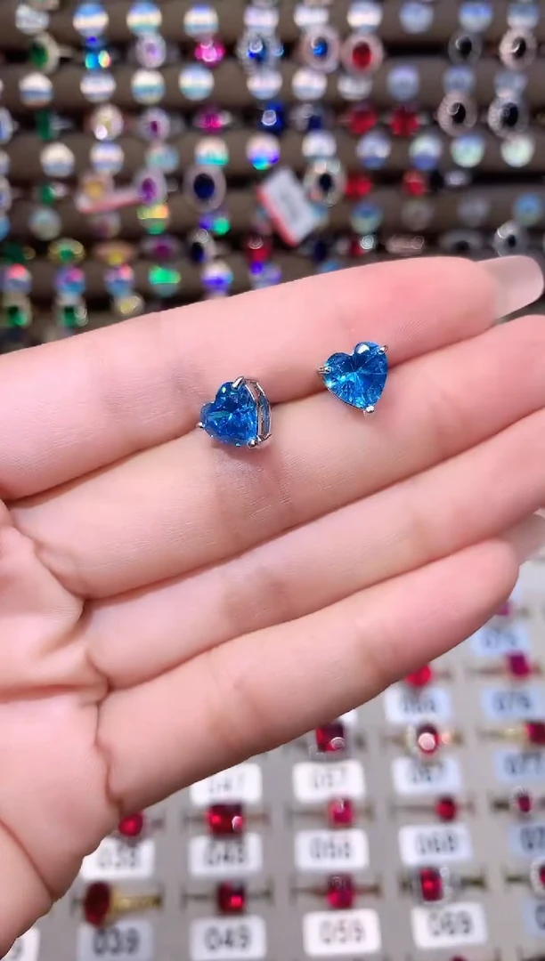 银S925镶嵌耳饰托帕石银色