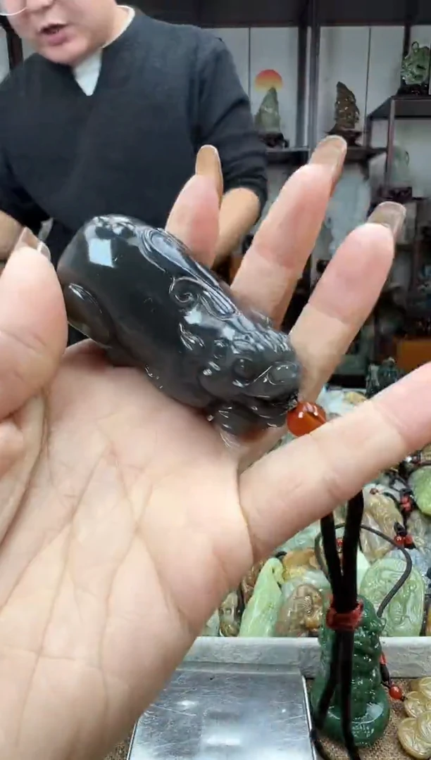 未镶嵌和田玉把件1