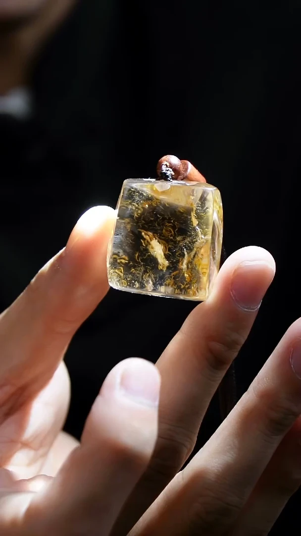 吊坠(赠链)未镶嵌水晶水晶