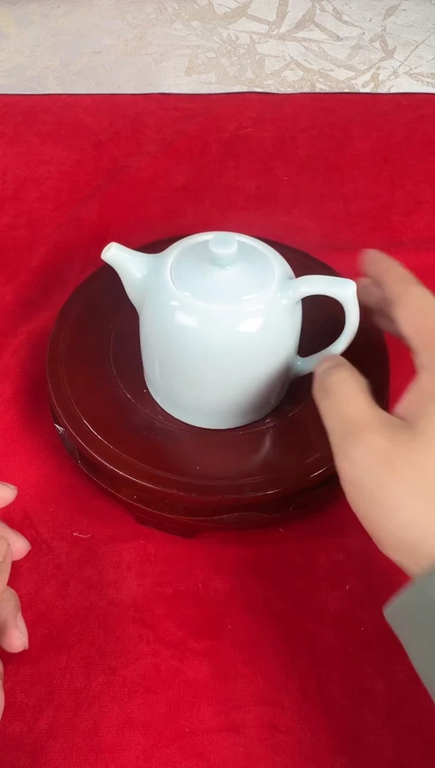 【闪购商品】006小王严选影青茶壶一只
