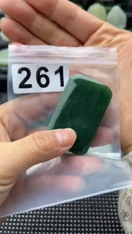 未镶嵌和田玉珠宝半成品牌子