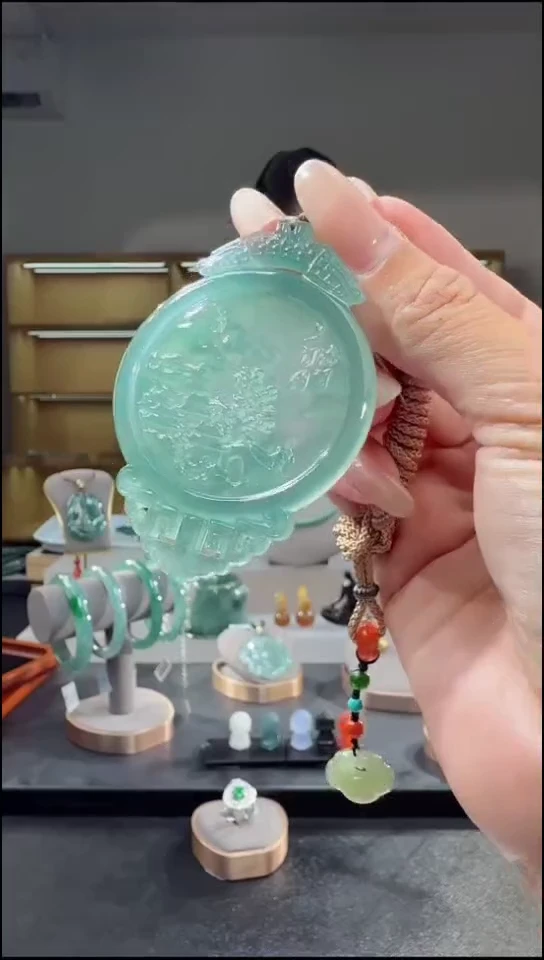 吊坠(不含链)未镶嵌翡翠山水牌（多样性发其一）