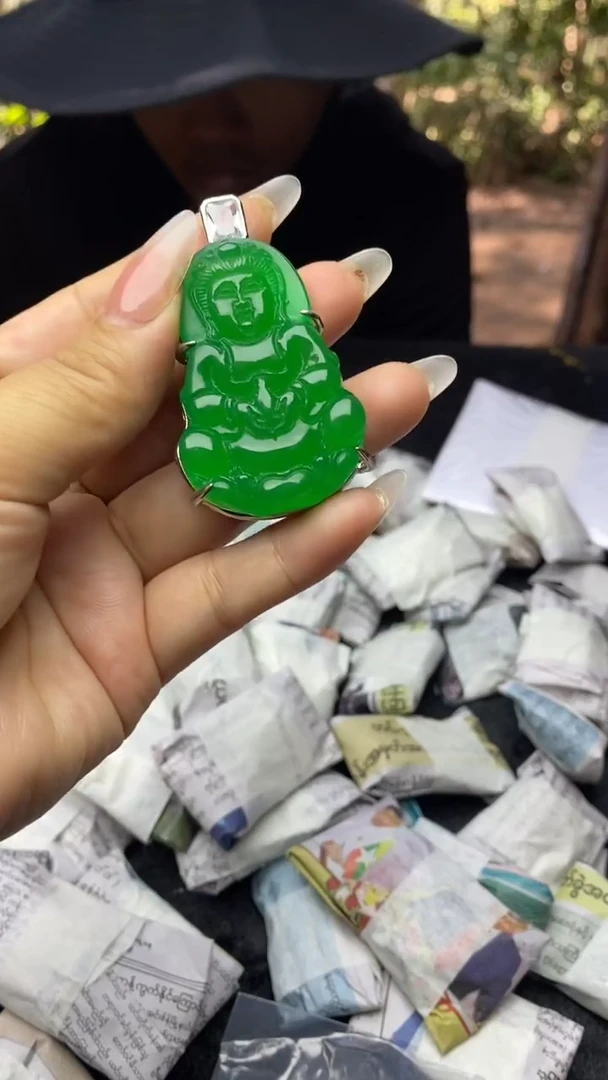 满色吊坠    所见即所得