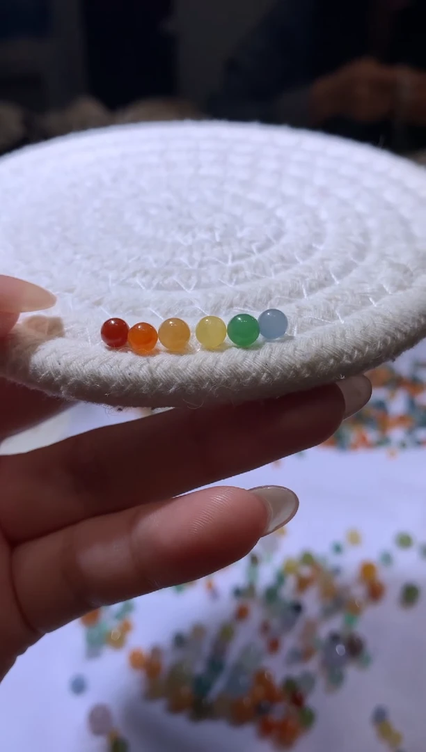 定制翡翠未镶嵌4.8*六颗珠子1100+110