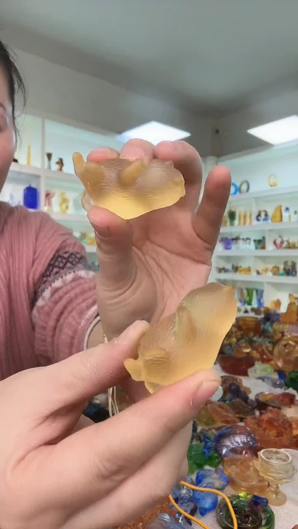 手工艺品琉璃躺猫两个