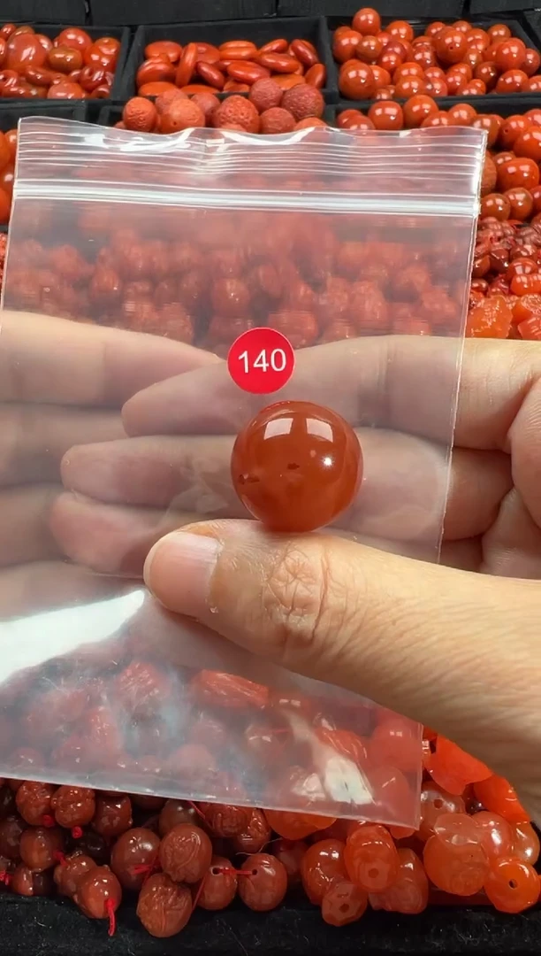 颈饰未镶嵌南红玛瑙1