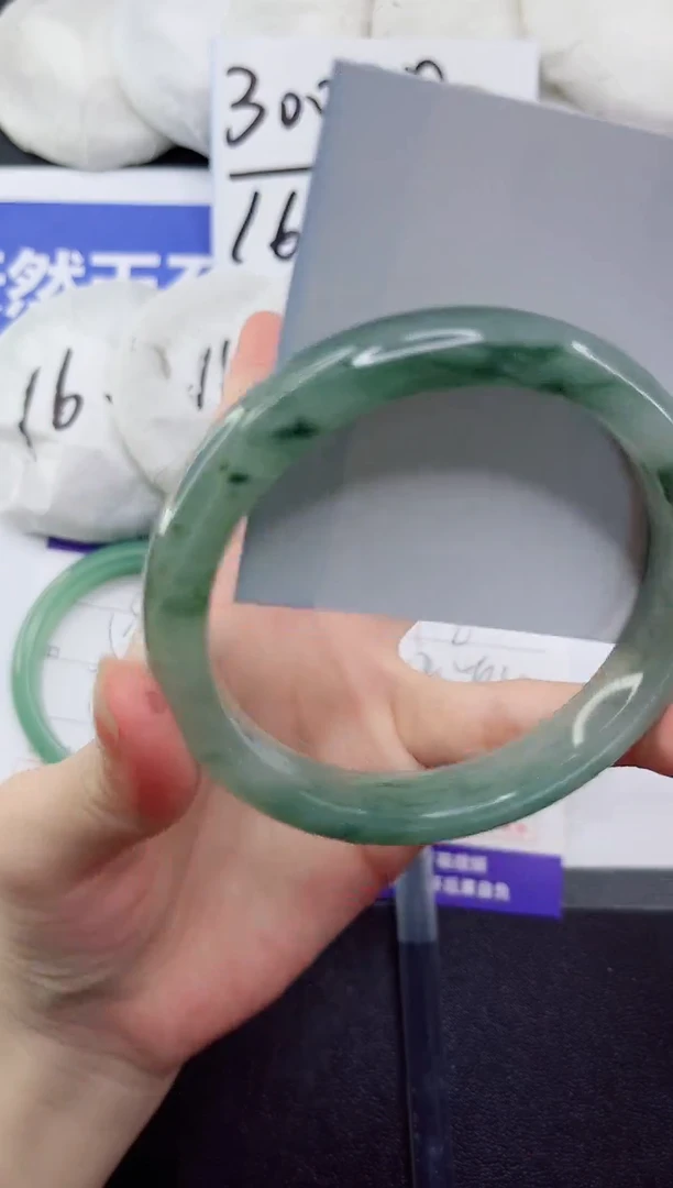 未镶嵌手镯石英质玉46-63