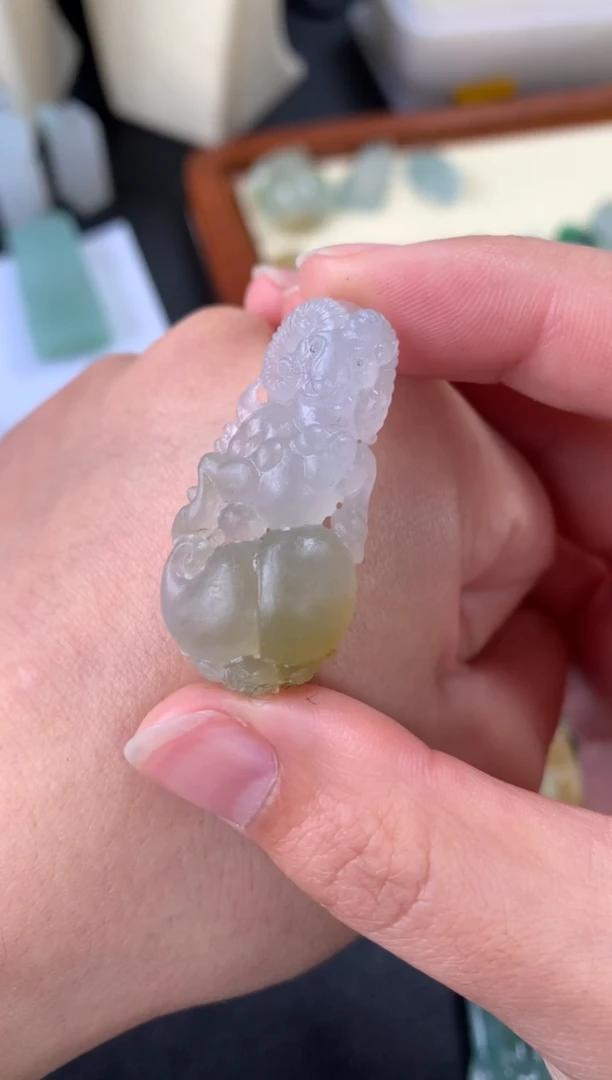 【闪购商品】定制翡翠未镶嵌翡翠