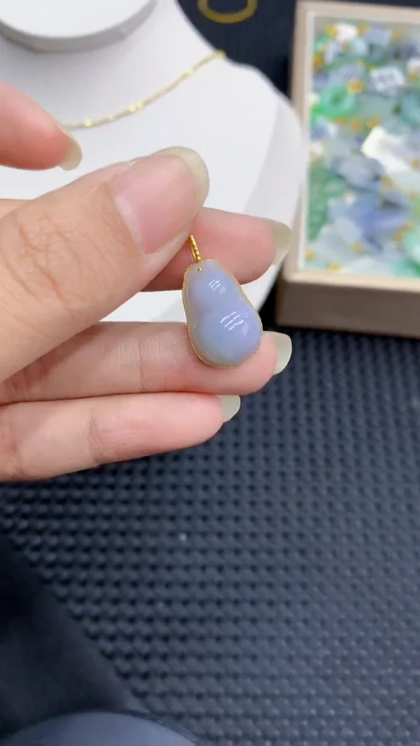 【闪购商品】翡翠颈饰18K金镶嵌            8