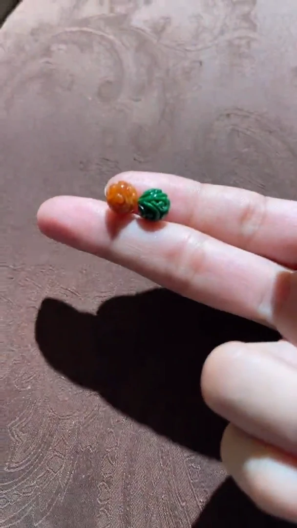 银S925镀金镶嵌翡翠耳钉红翡绿翠