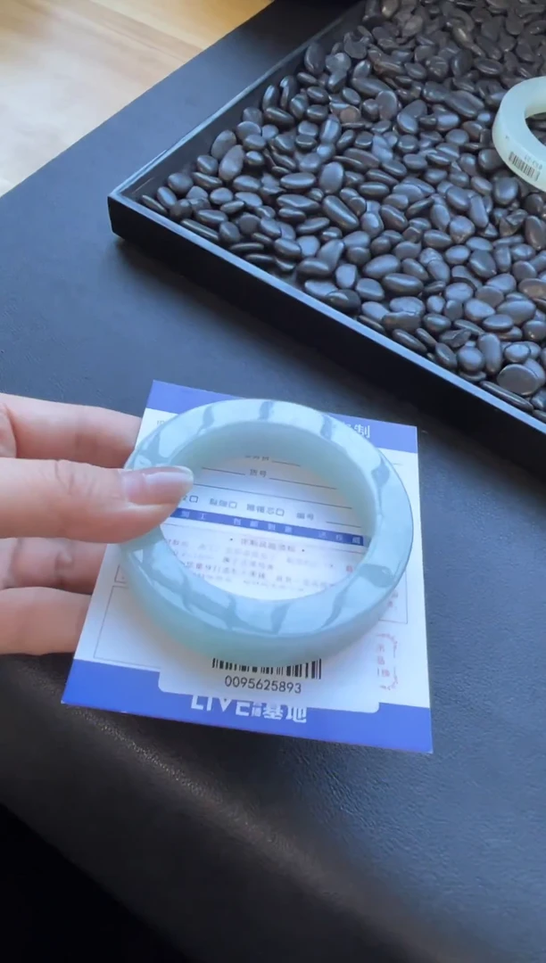 【闪购商品】定制翡翠手镯未镶嵌定制不退不换