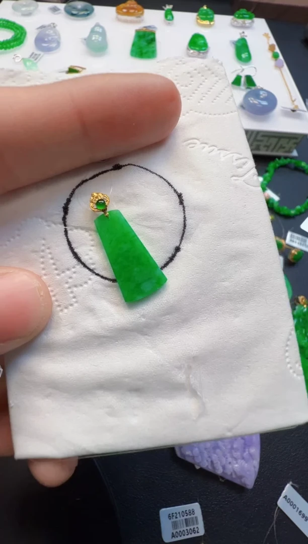 【闪购商品】定制翡翠18K金镶嵌660元