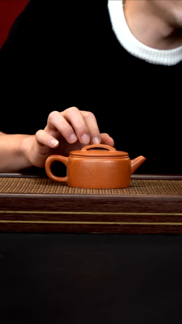 茶壶紫砂LCC金降坡 汉瓦