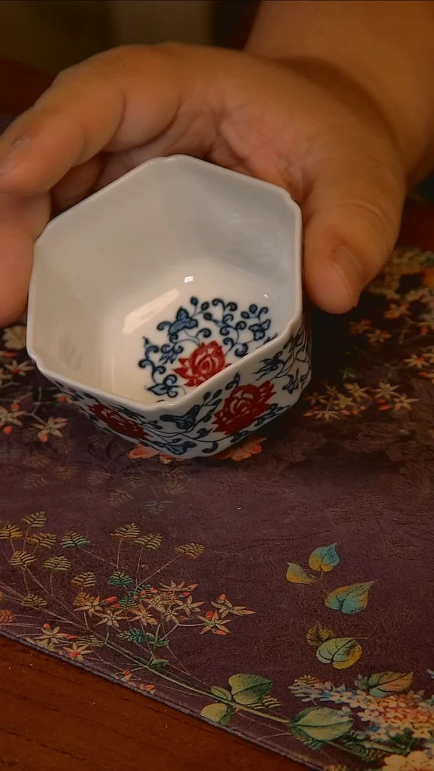 杯手工手绘杯杯很美丽