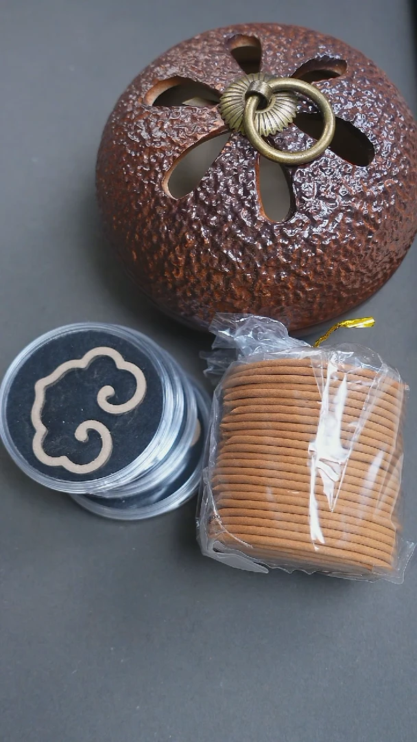 沉香碎屑沉香芽庄红土50g+盘香5片+一个香炉