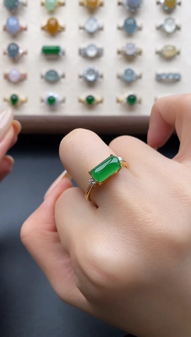 银S925镶嵌戒指翡翠一物一证一礼盒