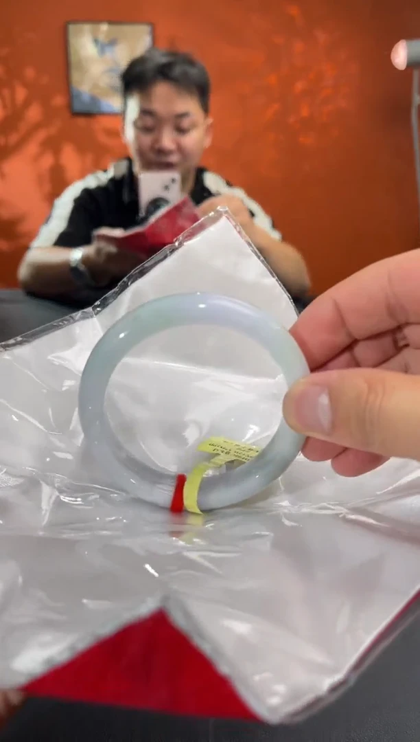 未镶嵌手镯翡翠15