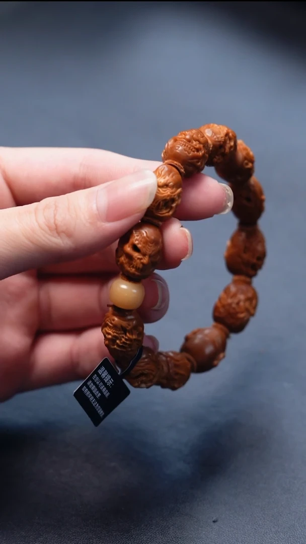 橄榄核手串/手链迪***曼橄榄核