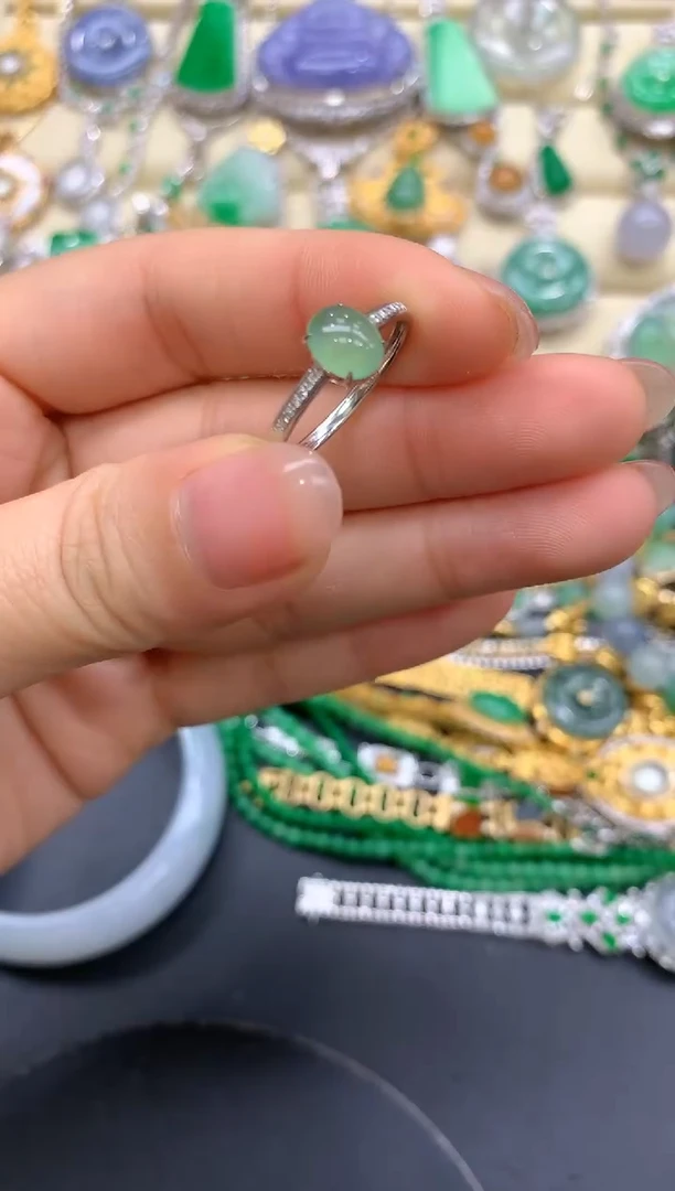 【闪购商品】翡翠戒指18K金镶嵌96-中国好珍宝