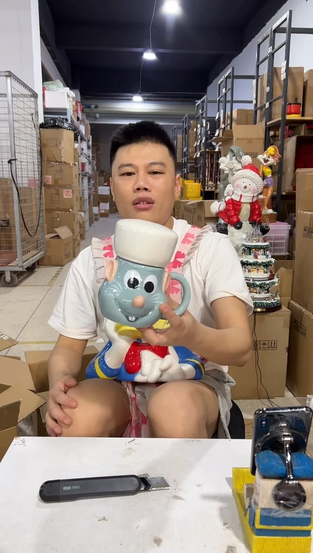 瓷片料理鼠王带盖杯