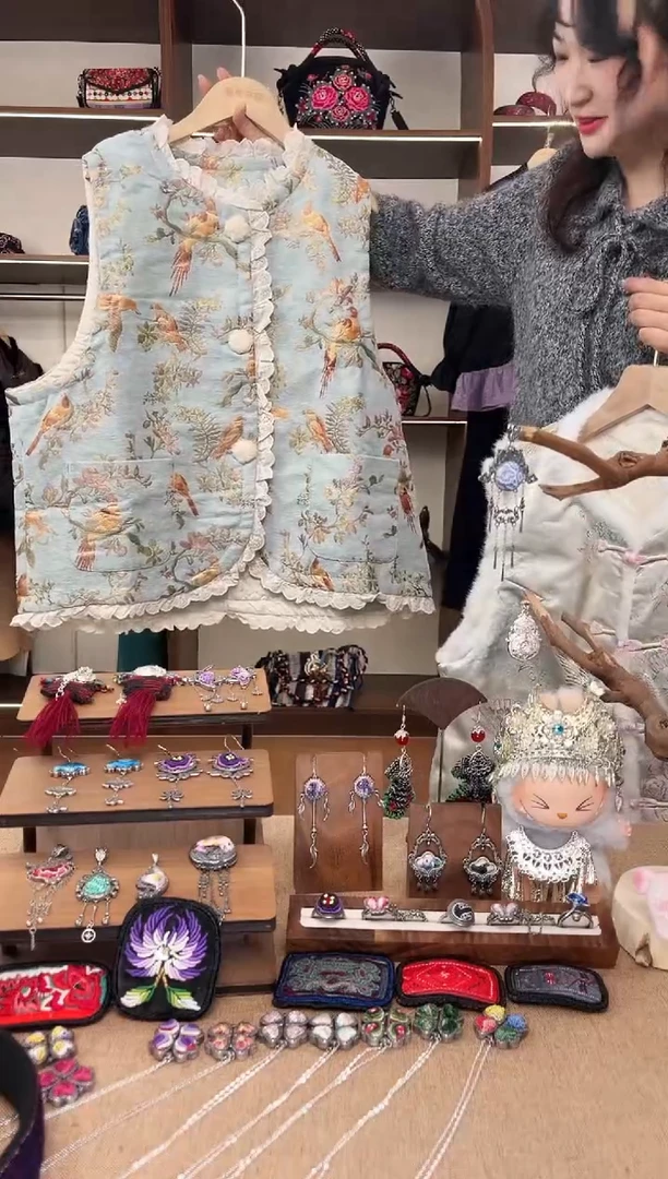 织绣A34黔东南苗族刺绣