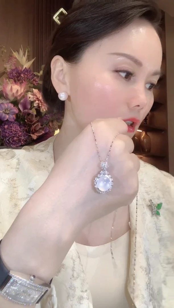 吊坠(不含链)18K金镶嵌翡翠A80