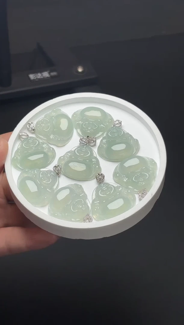 颈饰18K金镶嵌翡翠YM1438-2 佛公多样性发一件