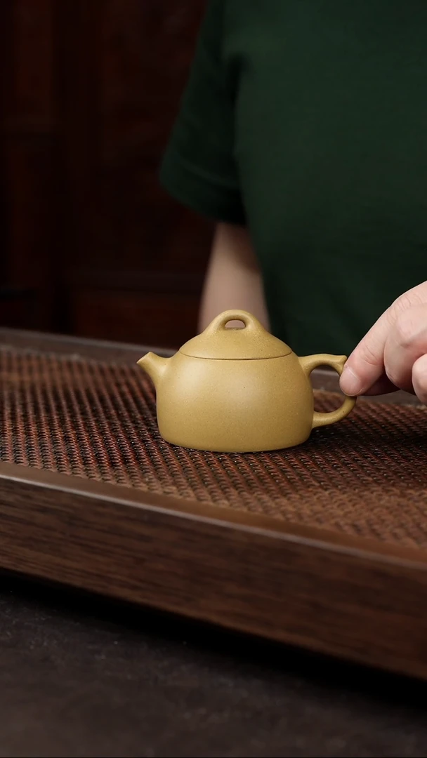 茶壶紫砂黄金段小秦权