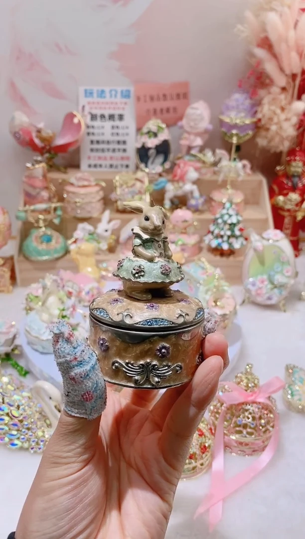 合金中古珐琅彩八音盒