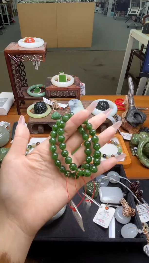 未镶嵌手串和田玉卡10俄料碧玉 圆珠 多样性发一