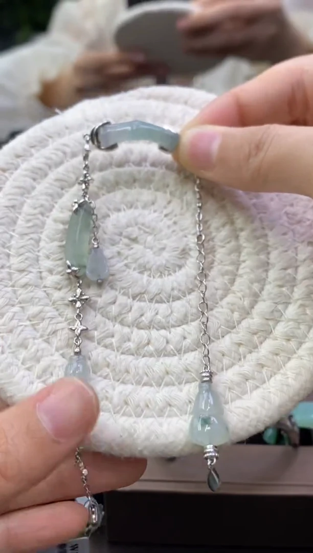 颈饰银S925镶嵌翡翠净货15768