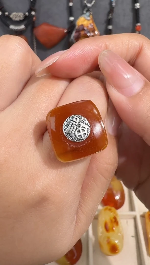 裸石琥珀未镶嵌琥珀