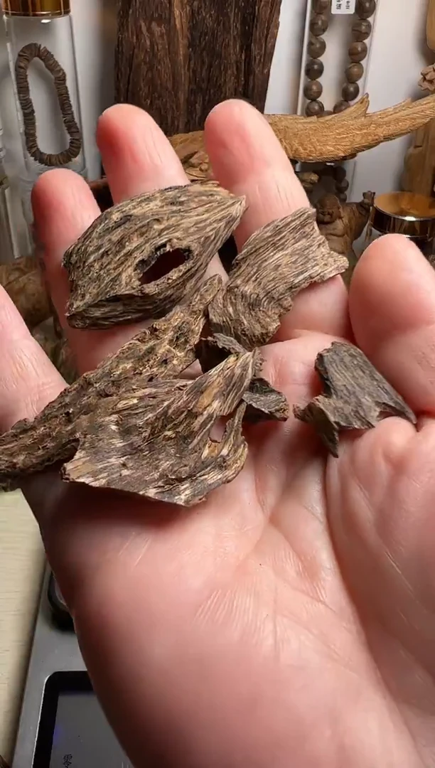 沉香沉香碎屑菩萨棋沉香树皮6克