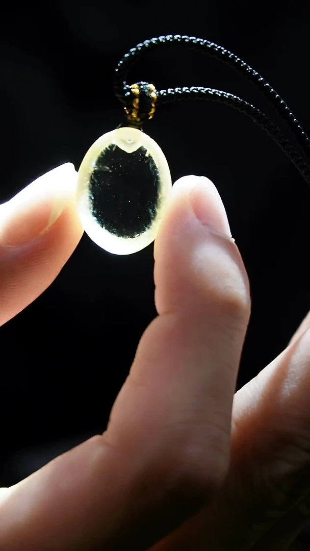 吊坠(赠链)未镶嵌水晶水晶
