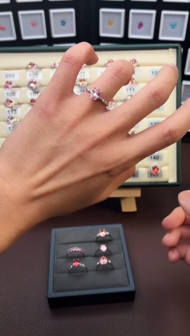 戒指彩色蓝宝石银S925镶嵌111